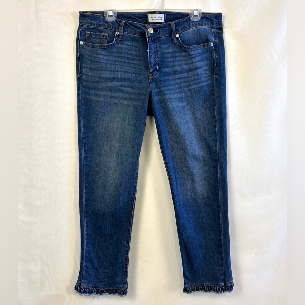 Crown & Ivy Crop Jeans Straight-Leg Cut with a Distressed Frayed Ruffle Hem / 12